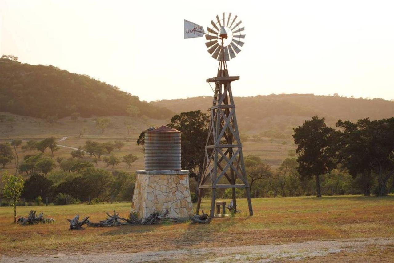 Last Outpost Bandera Ranch House Luaran gambar